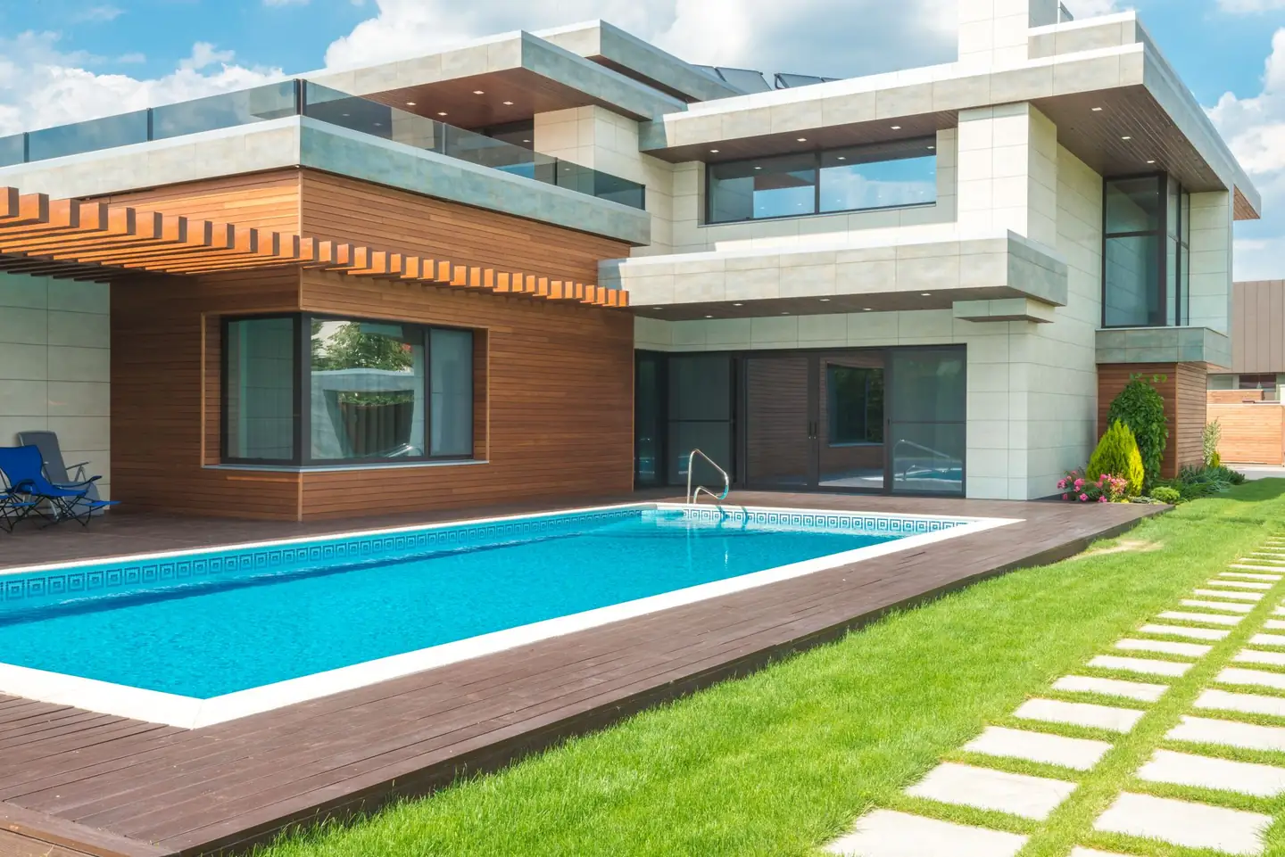 Swimming pool builders serving Mid-Coast, NSW
